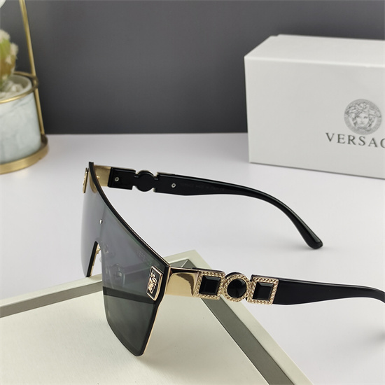 Versace Sunglass AA 008